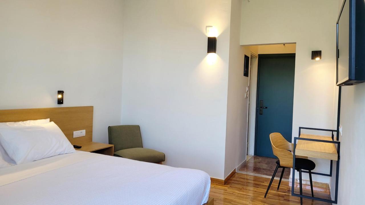 Theoxenia Hotel Andrítsaina Eksteriør bilde