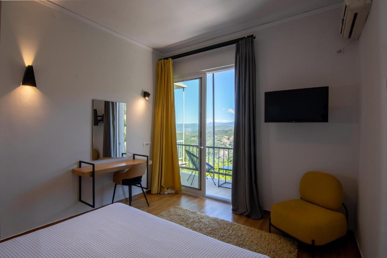 Theoxenia Hotel Andrítsaina Eksteriør bilde